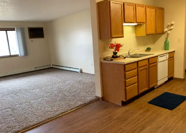 Property at 1401 12th St E Unit 5, West Fargo, ND, 58078, 2 beds, 1 bath, [object Object]