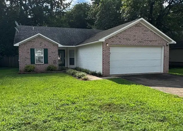 Property at 1000 Sandino Dr, Jonesboro, AR, 72405, 3 beds, 2 baths, [object Object]