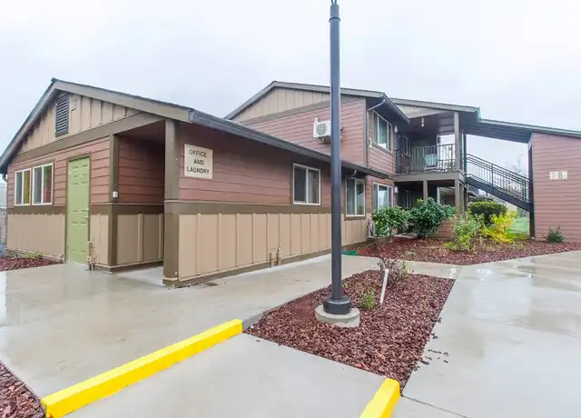 Property at 621 N Douglas Ln Unit 101, Canby, OR, 97013, 1 bed, 1 bath, [object Object]