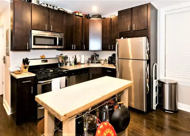Property at 2019 N Hoyne Ave, Chicago, IL, 60647, 2 beds, 1 bath, [object Object]