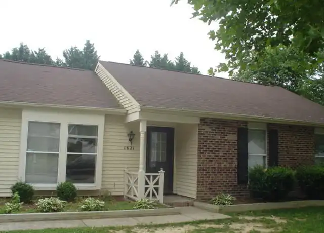 Property at 1621 Riverknoll Dr, Raleigh, NC, 27610, 3 beds, 2 baths, [object Object]