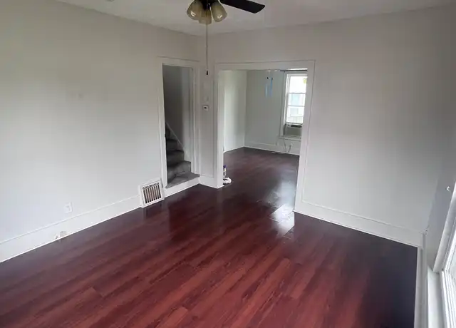 Property at 926 N Center St, Bremen, IN, 46506, 3 beds, 1 bath, [object Object]