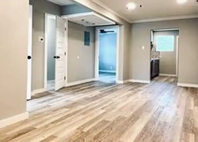 Property at 4603 Junius St Unit 10, Dallas, TX, 75246, 2 beds, 1 bath, [object Object]