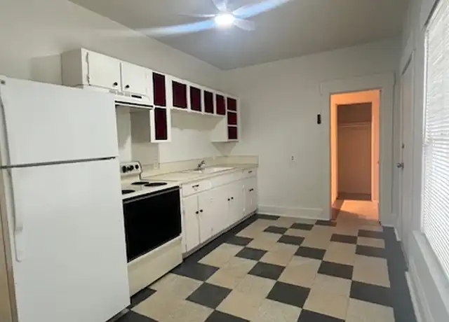 Property at 3904 N Albina Ave Unit 3, Portland, OR, 97227, 0 beds, 1 bath, [object Object]