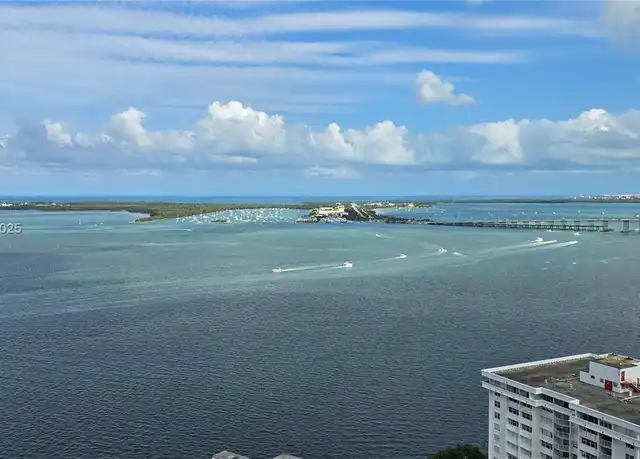 Property at 218 SE 14th St #1008, Miami, FL, 33131, 1 bed, 1 bath, [object Object]