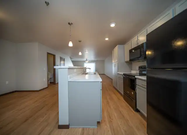 Property at 4802 S Hosta Ave Unit Hosta 113, Sioux Falls, SD, 57110, 3 beds, 2.5 baths, [object Object]