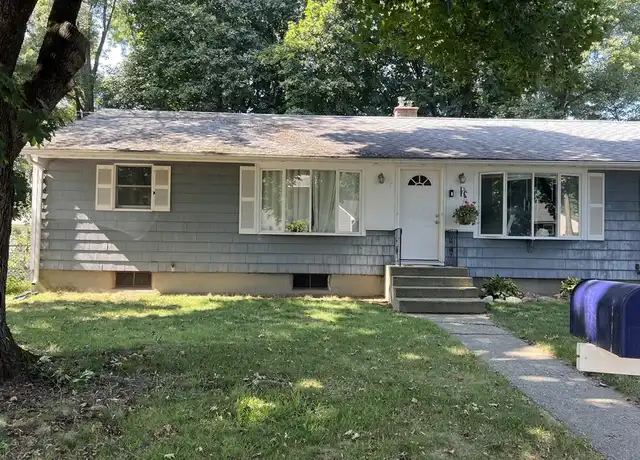 Property at 7 Saran Ave Unit 7, Bedford, MA, 01730, 2 beds, 1 bath, [object Object]