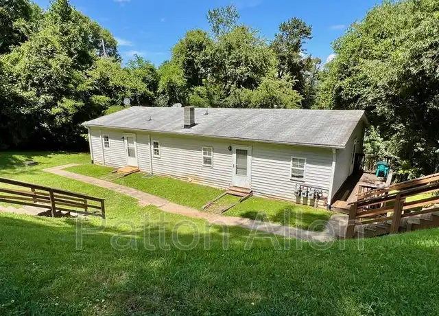 Property at 239 Cedar Hill Rd, Asheville, NC, 28806, 2 beds, 1 bath, [object Object]