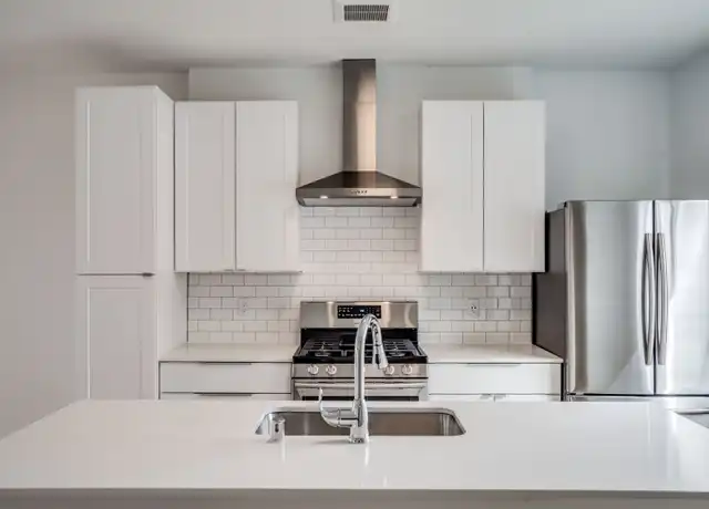 Property at 3333 Nicollet Ave, Minneapolis, MN, 55408, 2 beds, 1 bath, [object Object]