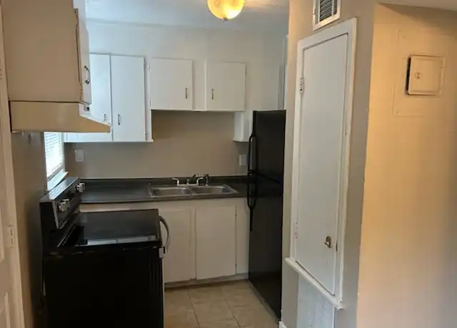 Property at 1307 County Home Rd Unit 3, Conover, NC, 28613, 2 beds, 1 bath, [object Object]