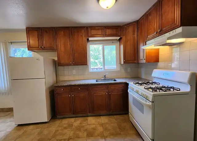 Property at 455 Central Ct, San Leandro, CA, 94578, 1 bed, 1 bath, [object Object]