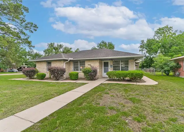 Property at 10414 Woodwind Dr, Houston, TX, 77025, 3 beds, 2 baths, [object Object]