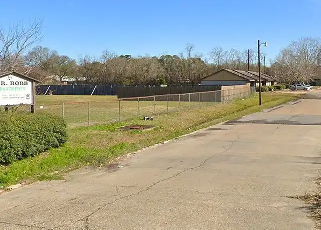 Property at 620 W Admiral Doyle Dr Unit 103, New Iberia, LA, 70560, 3 beds, 1 bath, [object Object]