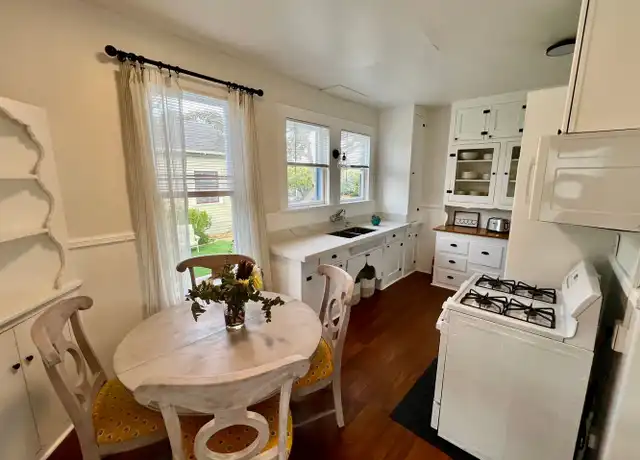 Property at 138 Fountain Ave Unit 138, Pacific Grove, CA, 93950, 2 beds, 1 bath, [object Object]