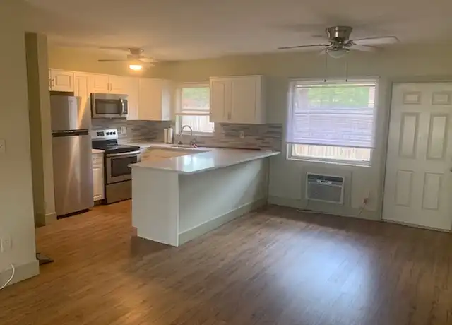 Property at 1031 Commodore St Unit F, Clearwater, FL, 33755, 1 bed, 1 bath, [object Object]