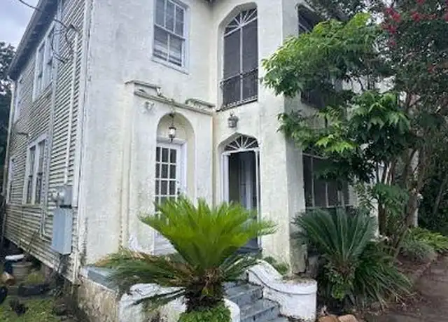 Property at 3923 Octavia St, New Orleans, LA, 70125, 2 beds, 1 bath, [object Object]