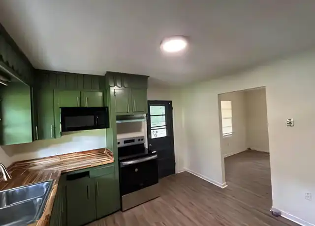 Property at 2871 New Clinton Rd, Macon, GA, 31211, 3 beds, 1 bath, [object Object]