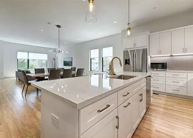 Property at 1810 N Garrett Ave Unit 22812, Dallas, TX, 75206, 2 beds, 2 baths, [object Object]