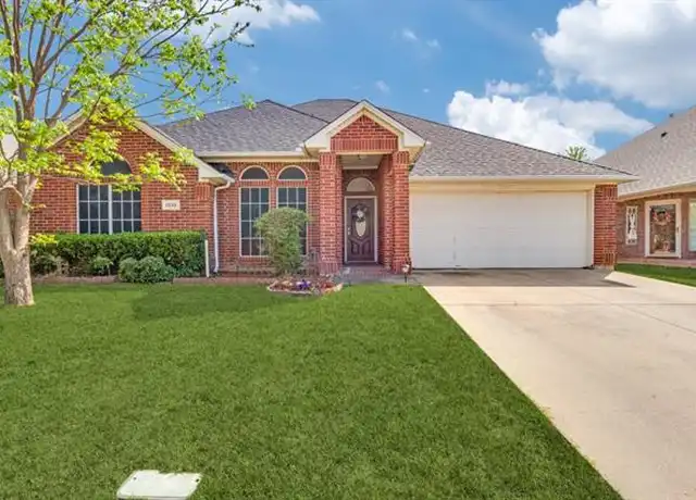 Property at 1330 Lyra Ln, Arlington, TX, 76013, 4 beds, 2 baths, [object Object]