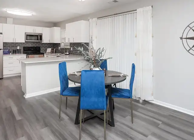 Property at Spinnaker Court Apartments - 3685 Saint Thomas Blvd, Indianapolis, IN, 46214, 1-2 bed, 1-2 bath, [object Object]