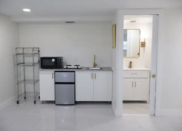 Property at 4343 N Australian Ave Unit 1, West Palm Beach, FL, 33407, 1 bed, 1 bath, [object Object]