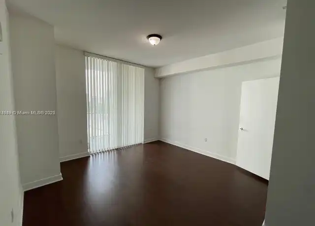 Property at 79 SW 12th St Unit 1104S, Miami, FL, 33130, 2 beds, 2 baths, [object Object]