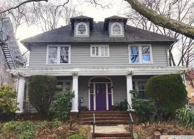 Property at 24 Seaman St, New Brunswick, NJ, 08901, 3 beds, 1 bath, [object Object]