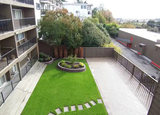 Property at Dor-rik - 2655 14th Ave W, Seattle, WA, 98119, 1 bed, 1 bath, [object Object]