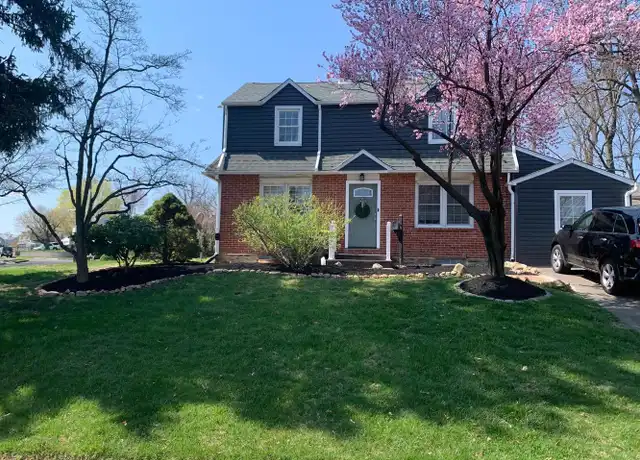 Property at 550 School House Ln, Willow Grove, PA, 19090, 4 beds, 2 baths, [object Object]
