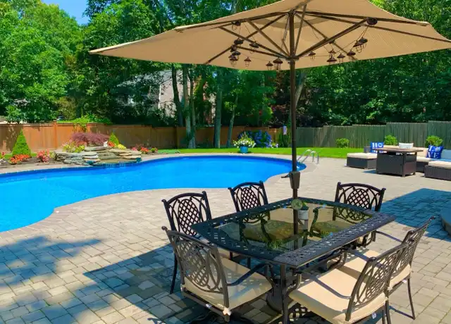 Property at 5 Spruce St, East Hampton, NY, 11937, 3 beds, 2.5 baths, [object Object]