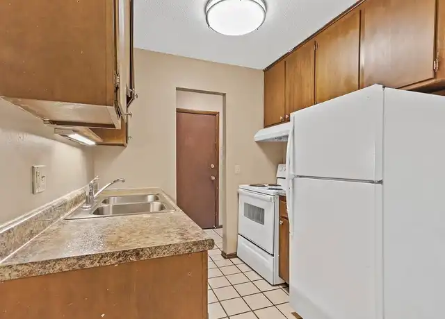 Property at Wexford Commons - 208 W 62nd St, Minneapolis, MN, 55419, 2 beds, 1 bath, [object Object]
