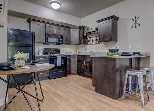 Property at Pinnacle Highbury - 5301 W Whitehorse Ln, West Valley City, UT, 84120, 1 bed, 1 bath, [object Object]