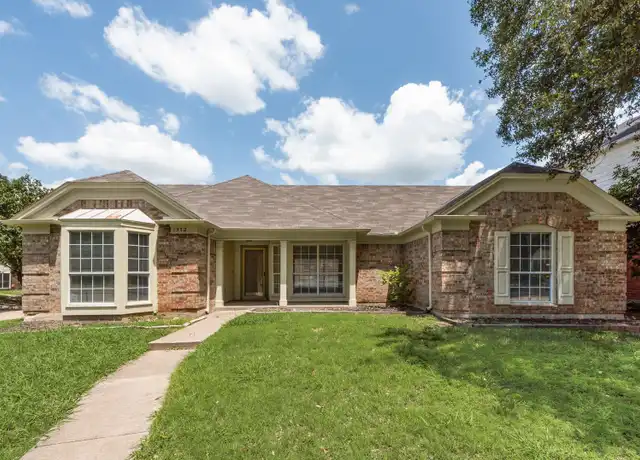 Property at 1372 Boyd St, Cedar Hill, TX, 75104, 4 beds, 2 baths, [object Object]