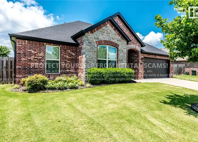 Property at 383 N Drewrys Bluff Dr, Fayetteville, AR, 72704, 3 beds, 2 baths, [object Object]