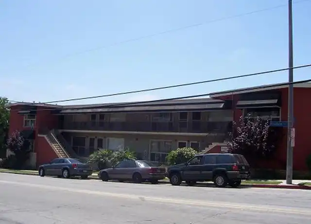 Property at 4600 E Broadway Unit 4, Long Beach, CA, 90803, 1 bed, 1 bath, [object Object]