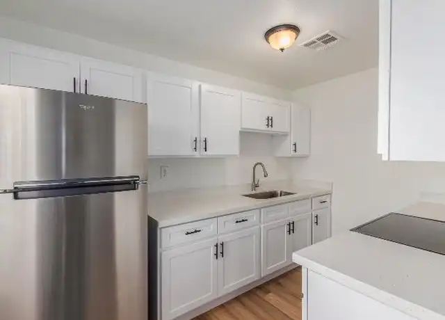 Property at 3323 W Monroe St, Phoenix, AZ, 85009, 1 bed, 1 bath, [object Object]