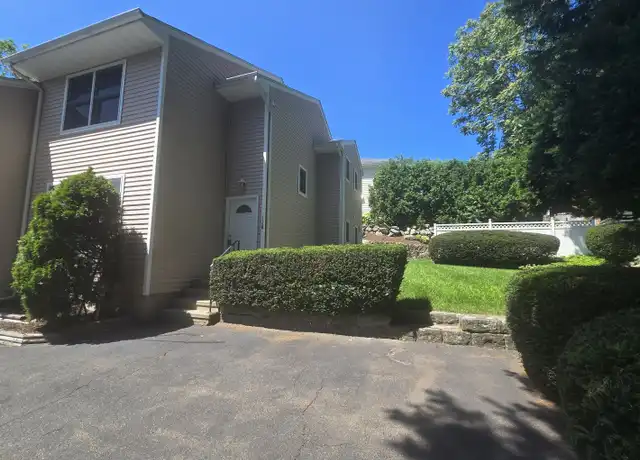 Property at 115 Parade Hill Rd Unit B, New Canaan, CT, 06840, 2 beds, 1.5 baths, [object Object]