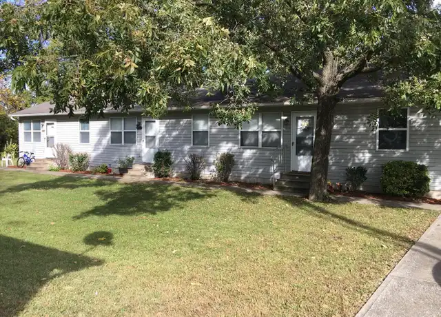 Property at 812 E Jackson St, Pittsburg, KS, 66762, 2 beds, 1 bath, [object Object]