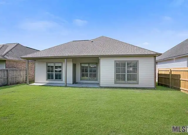 Property at 3315 Southlake Ave, Baton Rouge, LA, 70810, 4 beds, 2 baths, [object Object]