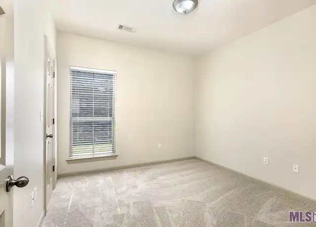 Property at 3315 Southlake Ave, Baton Rouge, LA, 70810, 4 beds, 2 baths, [object Object]