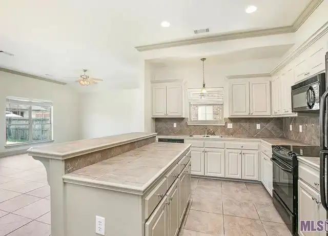 Property at 3315 Southlake Ave, Baton Rouge, LA, 70810, 4 beds, 2 baths, [object Object]