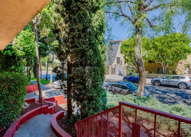 Photo of 7554 Norton Ave, West Hollywood, CA 90046