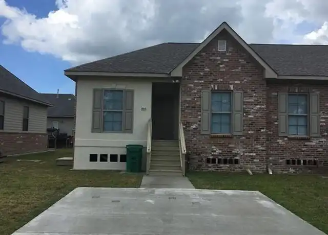 Property at 215 Bella Sera Ln, Slidell, LA, 70461, 3 beds, 2 baths, [object Object]