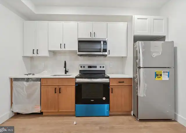 Property at 2520 N Front St Unit A, Philadelphia, PA, 19133, 1 bed, 2 baths, [object Object]