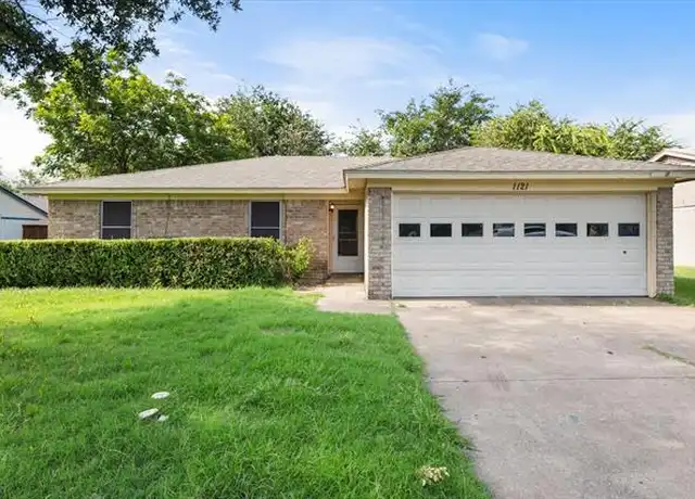 Property at 1121 Andrew St, Crowley, TX, 76036, 3 beds, 2 baths, [object Object]