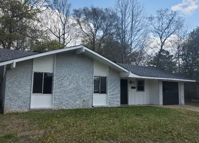 Property at 1031 Anderson Dr, Leesville, LA, 71446, 3 beds, 1.5 baths, [object Object]