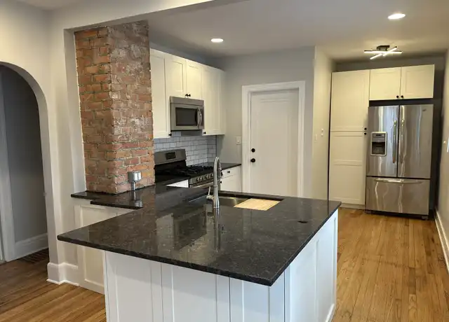 Property at 20 5th St, Mount Clemens, MI, 48043, 2 beds, 1 bath, [object Object]