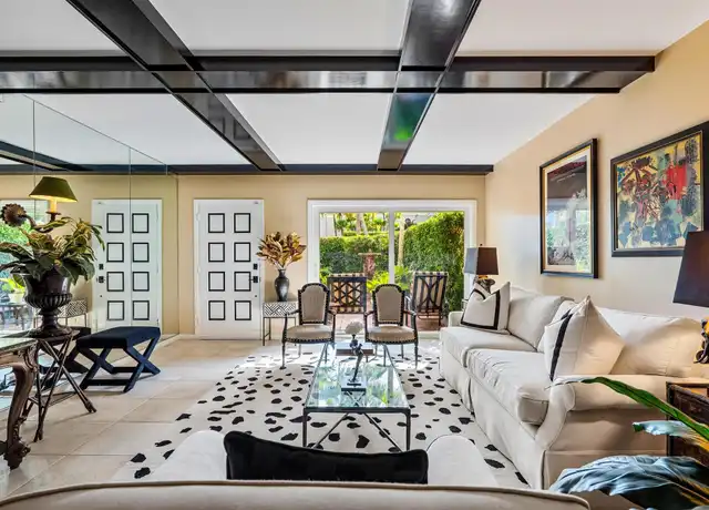 Property at 225 Everglade Ave #8, Palm Beach, FL, 33480, 1 bed, 2 baths, [object Object]