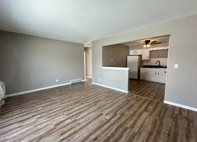 Property at 3111 Jacqueline Dr Unit 5, Rockford, IL, 61109, 2 beds, 1 bath, [object Object]
