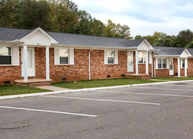 Property at 125 College Ave Unit B4, Shelby, NC, 28152, 2 beds, 1 bath, [object Object]